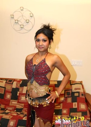 Allhotindians Model jpg 2