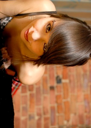 Ariel Rebel jpg 10