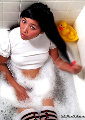 Asianteenpanty Asianteenpanty Model February Shower Pornpics