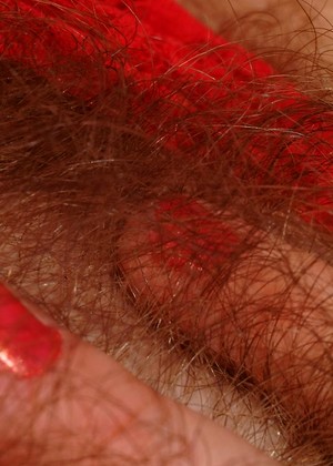 Atknaturalandhairy Model jpg 8