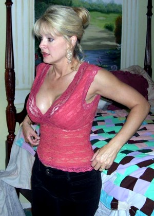 Bigmaturetits Bigmaturetits Model Interesting Mature Nudity