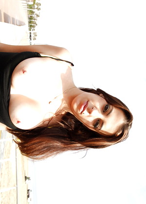 Bitchconfessions Yarisa Durgun Tonight Nipples Icon
