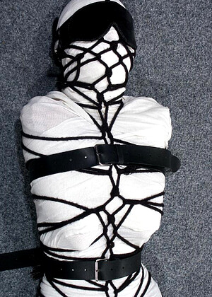 Bondagettes Model jpg 16