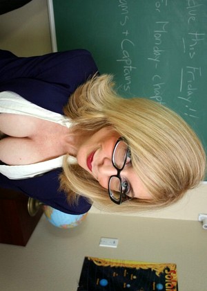 brazzersnetwork Nina Hartley pics