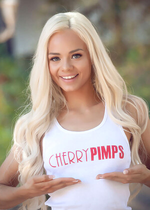 cherrypimps Elsa Jean pics