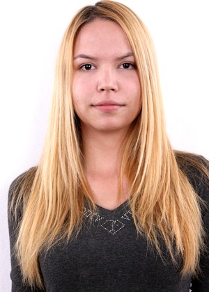 czechcasting Arina pics