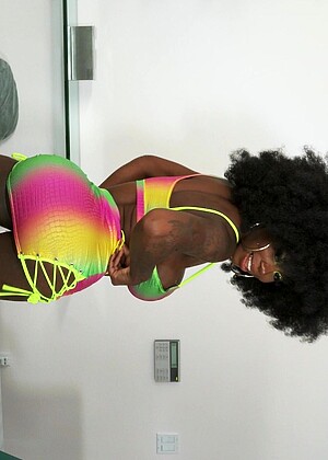 Ebony Mystique pics