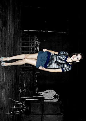 Devicebondage Sasha Grey Ultra Skirt Foto Telanjang