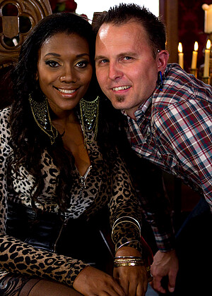 Nyomi Banxxx pics