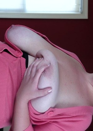 Divinebreasts Model jpg 5