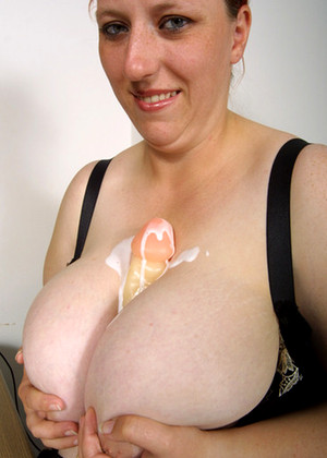 Divinebreasts Model jpg 15