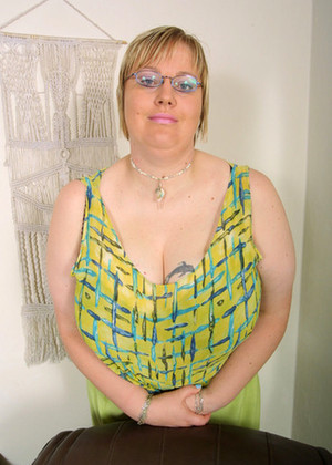 Divinebreasts Model jpg 6