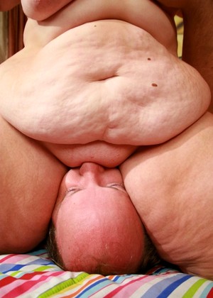 Facesittingfatties Facesittingfatties Model Mystery Big Belly Xxxphoto