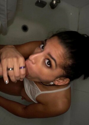 Filthypov Gabriela Lopez Hihi Shower Chicas
