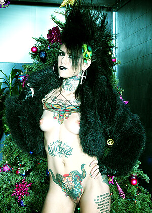 Gothicsluts Malice Picture Christmas Nudity