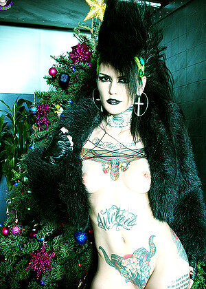 Gothicsluts Malice Picture Christmas Nudity