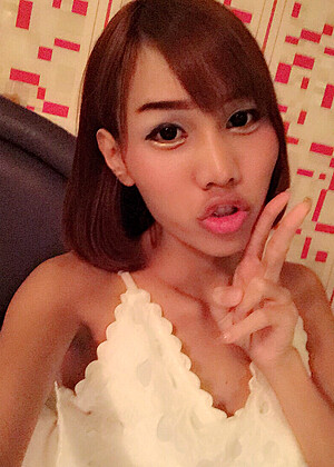 Helloladyboy Helloladyboy Model Miros Shemale Handjob