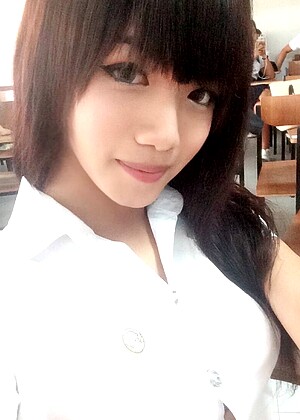 Helloladyboy Helloladyboy Model Pinupfiles Ladyboy Ponn