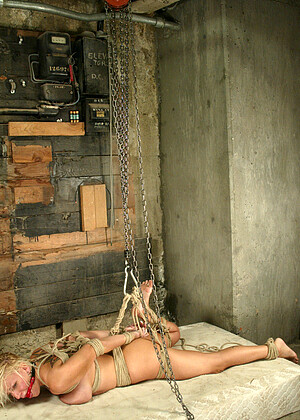 hogtied Xana Star pics