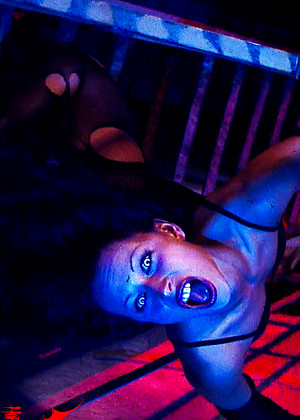 Horrorbabe Kathy Lee High Quality Scary Mobilepics