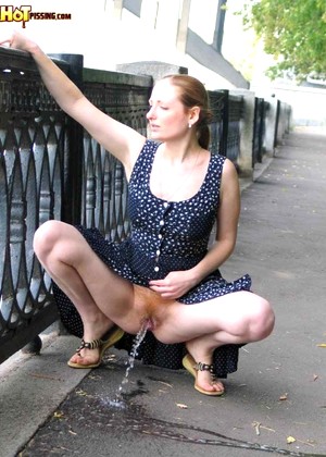 Hotpissing Hotpissing Model Her Outdoor Mobi Picture