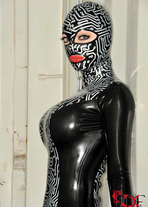 Latex Lucy jpg 7