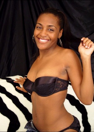 Iloveblackgirls Model pics