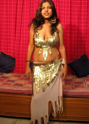 Indiauncovered Indiauncovered Model Friendly Desi Girl Master