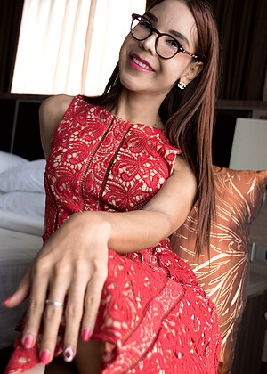 Ladyboy Yumi pics