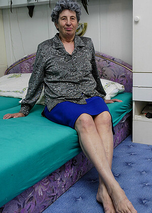 oldnanny Lacey Starr pics