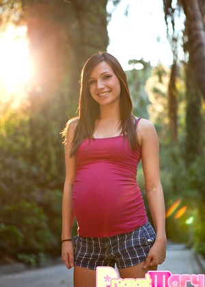 Pregnant Mary pics