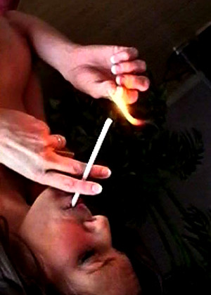 Puresmoking Model jpg 7