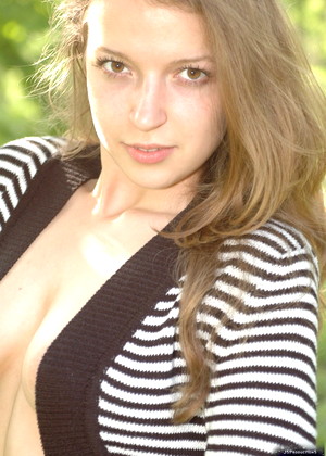 Sarahandmelli Model jpg 16