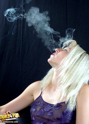 Smoke4u Model pics