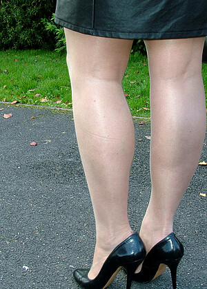 Stilettogirl Stilettogirl Model Ngangkang Outdoor 40something