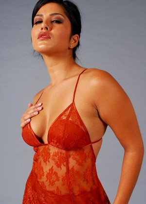 Sunnyleone Sunny Leone Common Lingerie Seximg