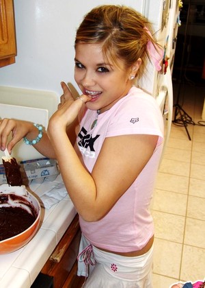 tinyteenpass Teen Topanga pics