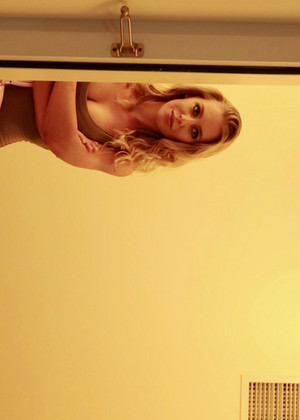 Nicole Aniston jpg 7
