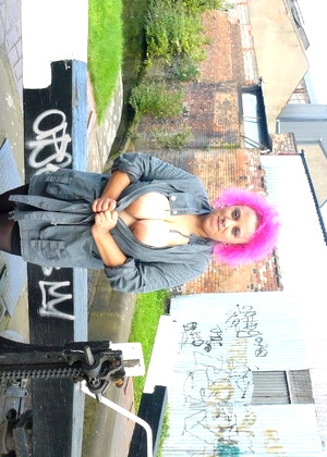 Ukflashers Roxy Surfing Pink Haired Library