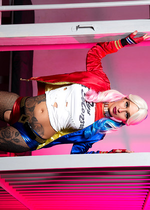 vrcosplay Kleio Valentien pics