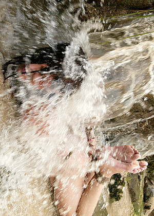 Waterbondage Sasha Monet Bulgari Wet Nudity
