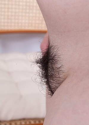 wearehairy Tais Mersedes pics