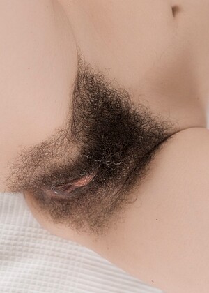 wearehairy Valentina Ross pics