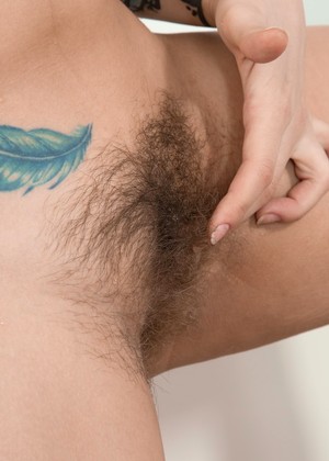 Wearehairy Model jpg 11