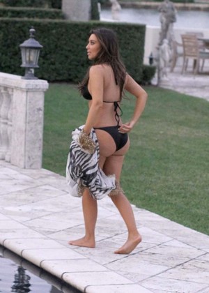 wonderfulkatiemorgan Kim Kardashian pics