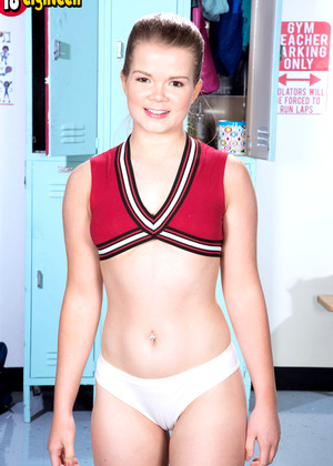 18eighteen Lexy Mobile Cheerleader Mentor