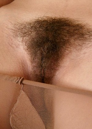 Atknaturalandhairy Model jpg 14