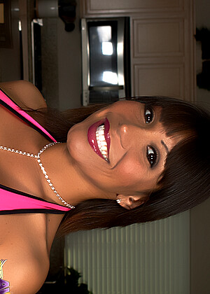 Ava Devine jpg 15