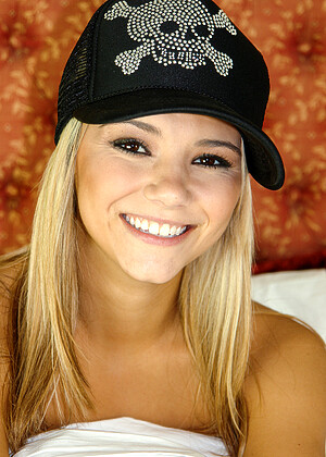 Ashlynn Brooke pics