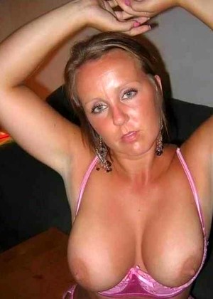 Bigmaturetits Model pics